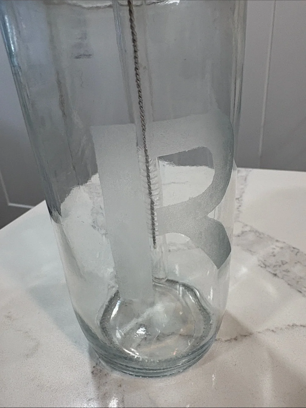 Monogram R Glass Drinking Jar with Bamboo Lid and Straw - Clear